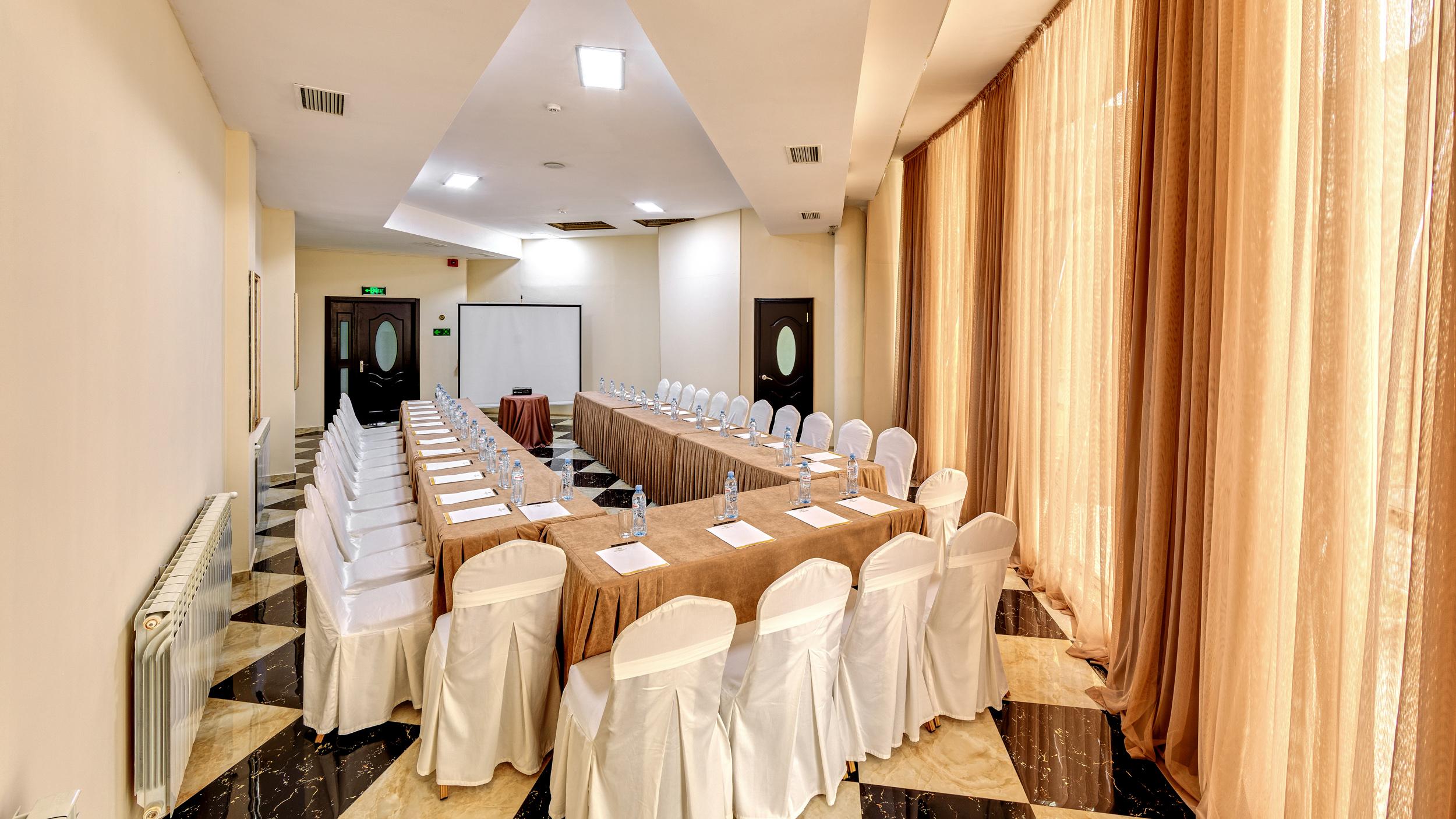 Cron Palace Kosher Tbilisi Hotel Exterior photo