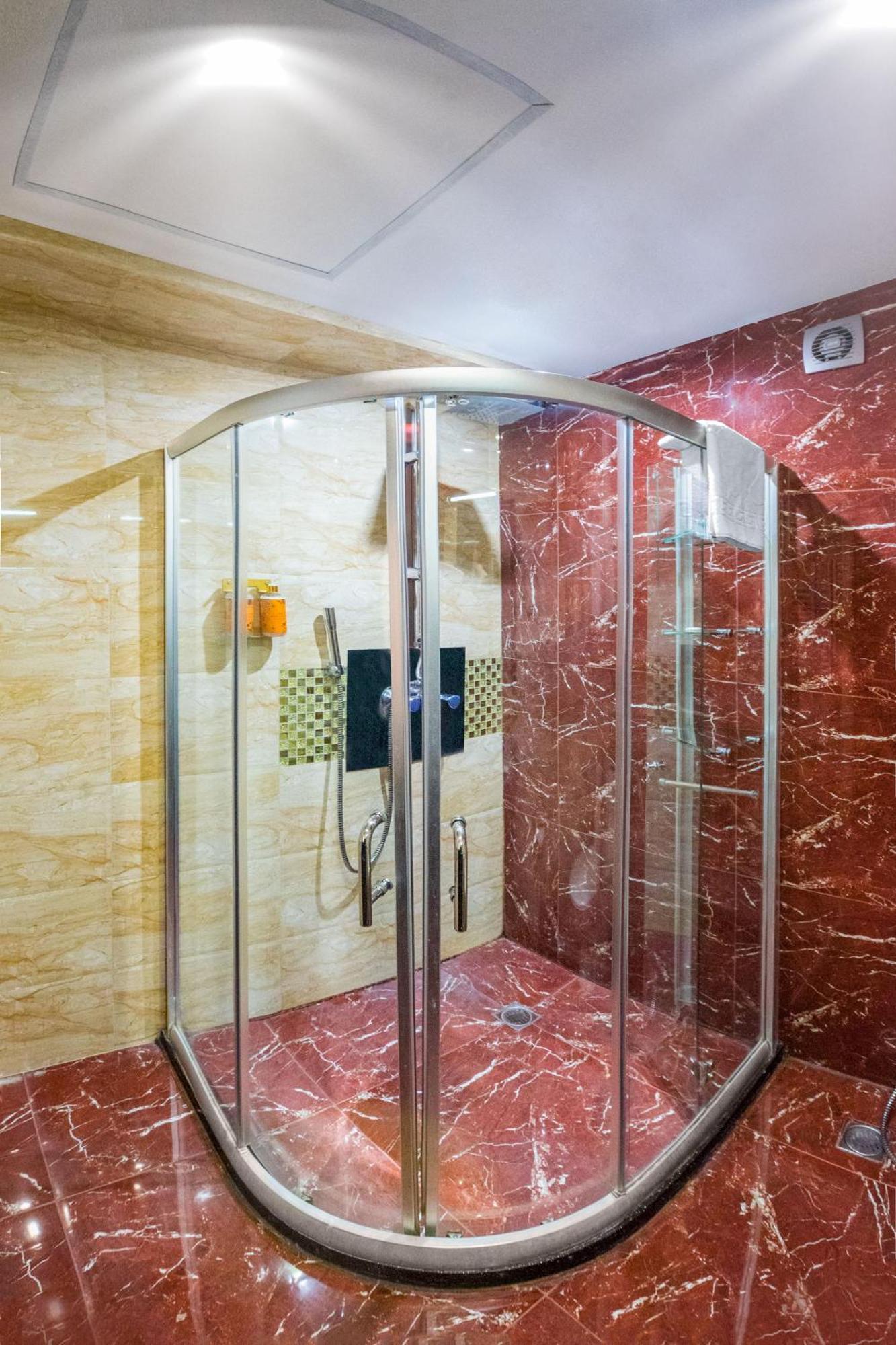 Cron Palace Kosher Tbilisi Hotel Exterior photo