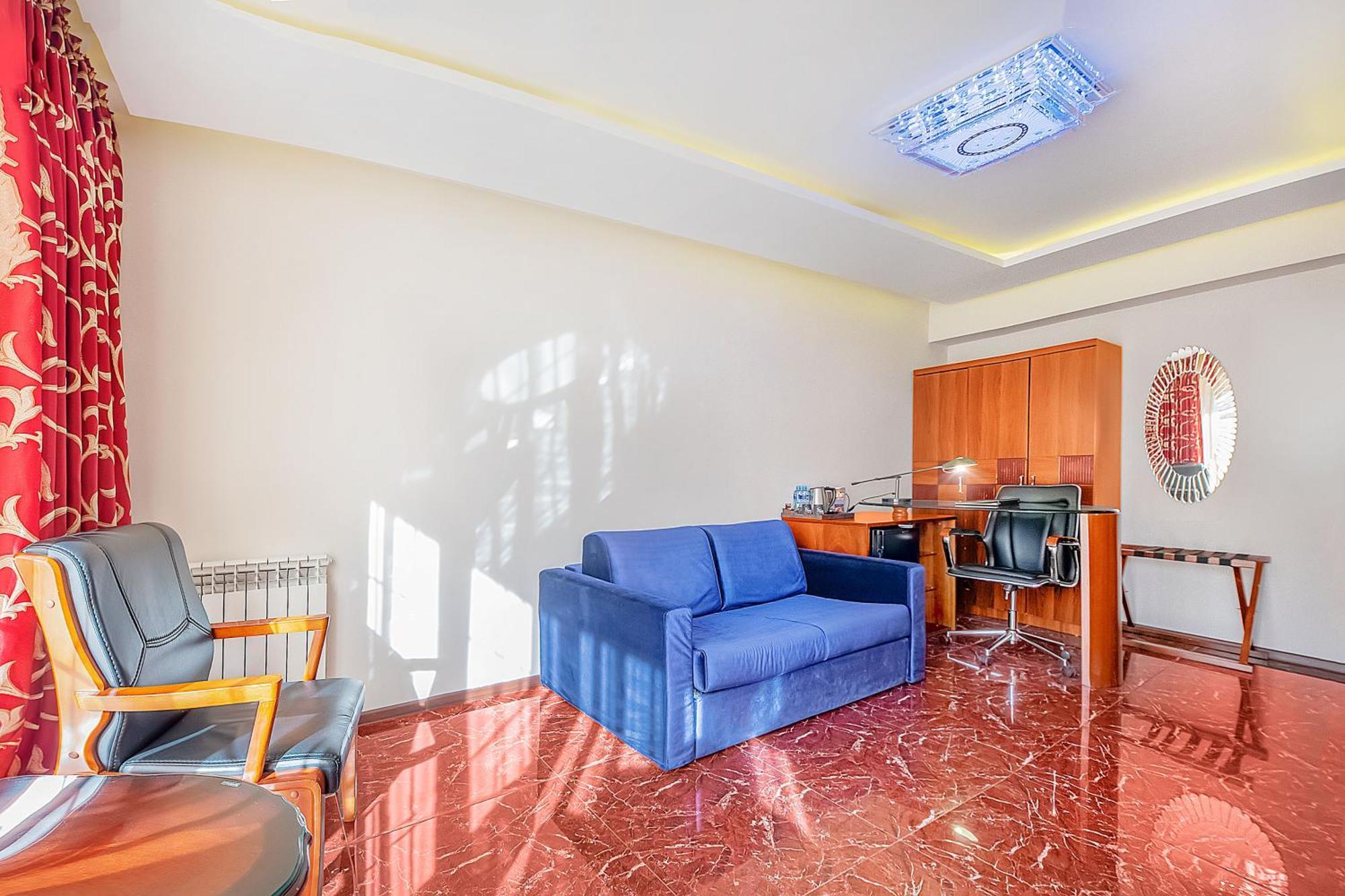 Cron Palace Kosher Tbilisi Hotel Exterior photo